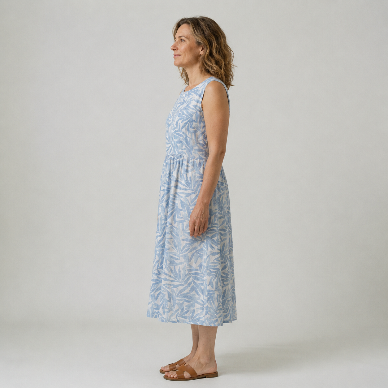 Jolie | Leaf Print Midi Dress